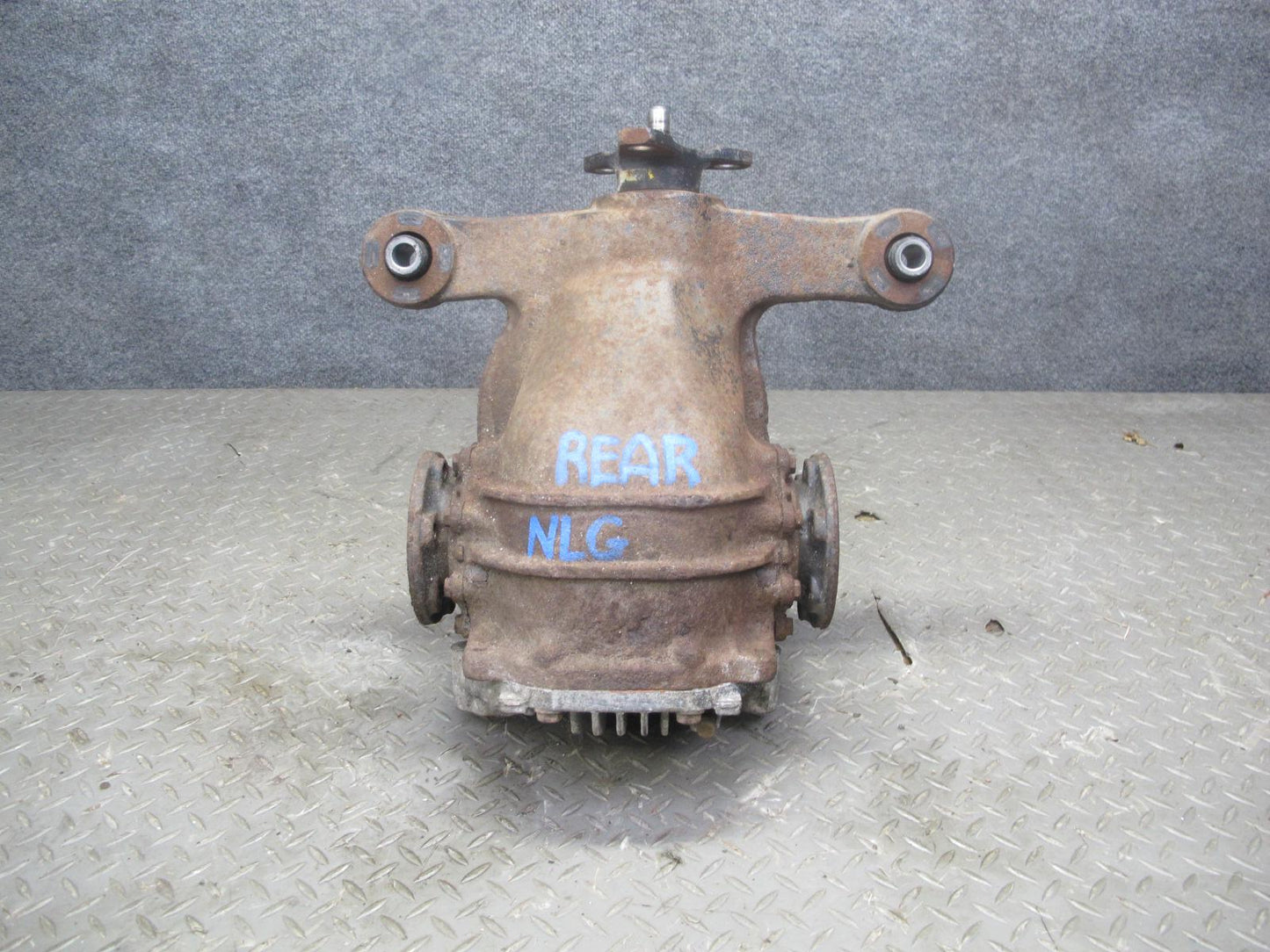 98-05 Lexus JZS160L GS300 RWD Rear Differential Carrier 3.92 Ratio 83K Miles OEM