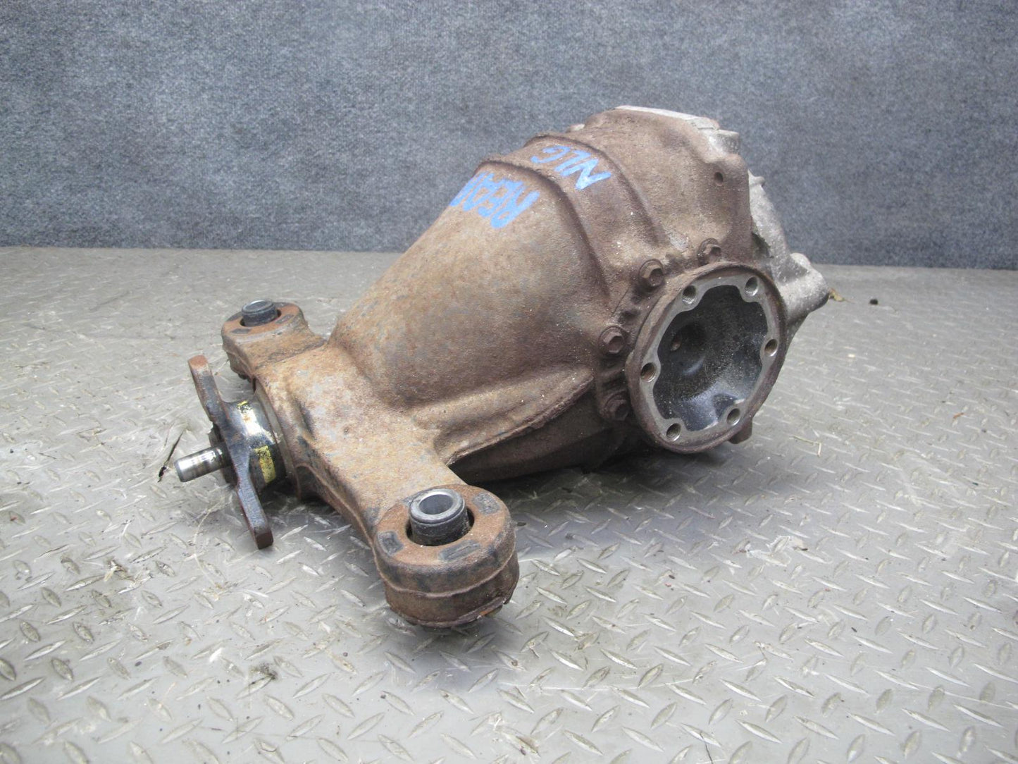98-05 Lexus JZS160L GS300 RWD Rear Differential Carrier 3.92 Ratio 83K Miles OEM