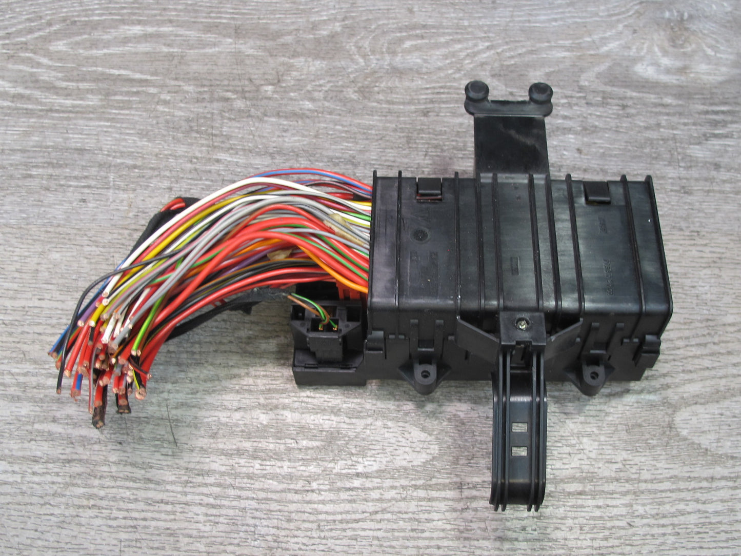 2000-2004 Porsche Boxster 986 Fuse Relay Junction Box Module Unit