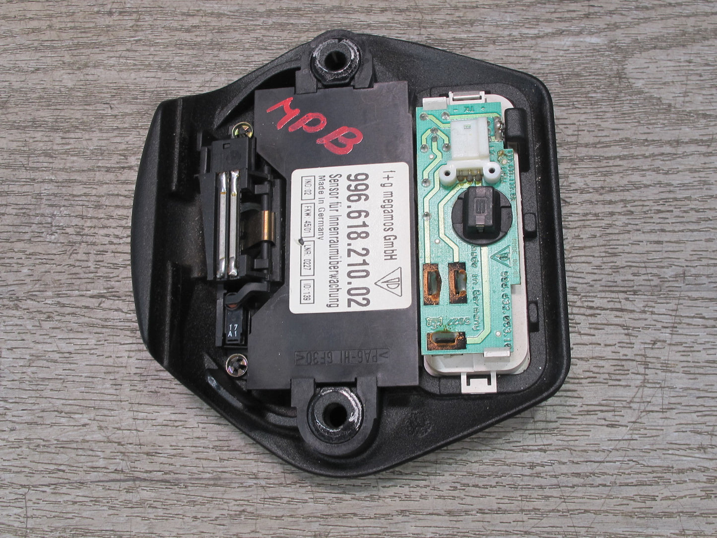 1999-2004 Porsche Boxster 986 Upper Overhead Dome Light Switch Roof Lamp