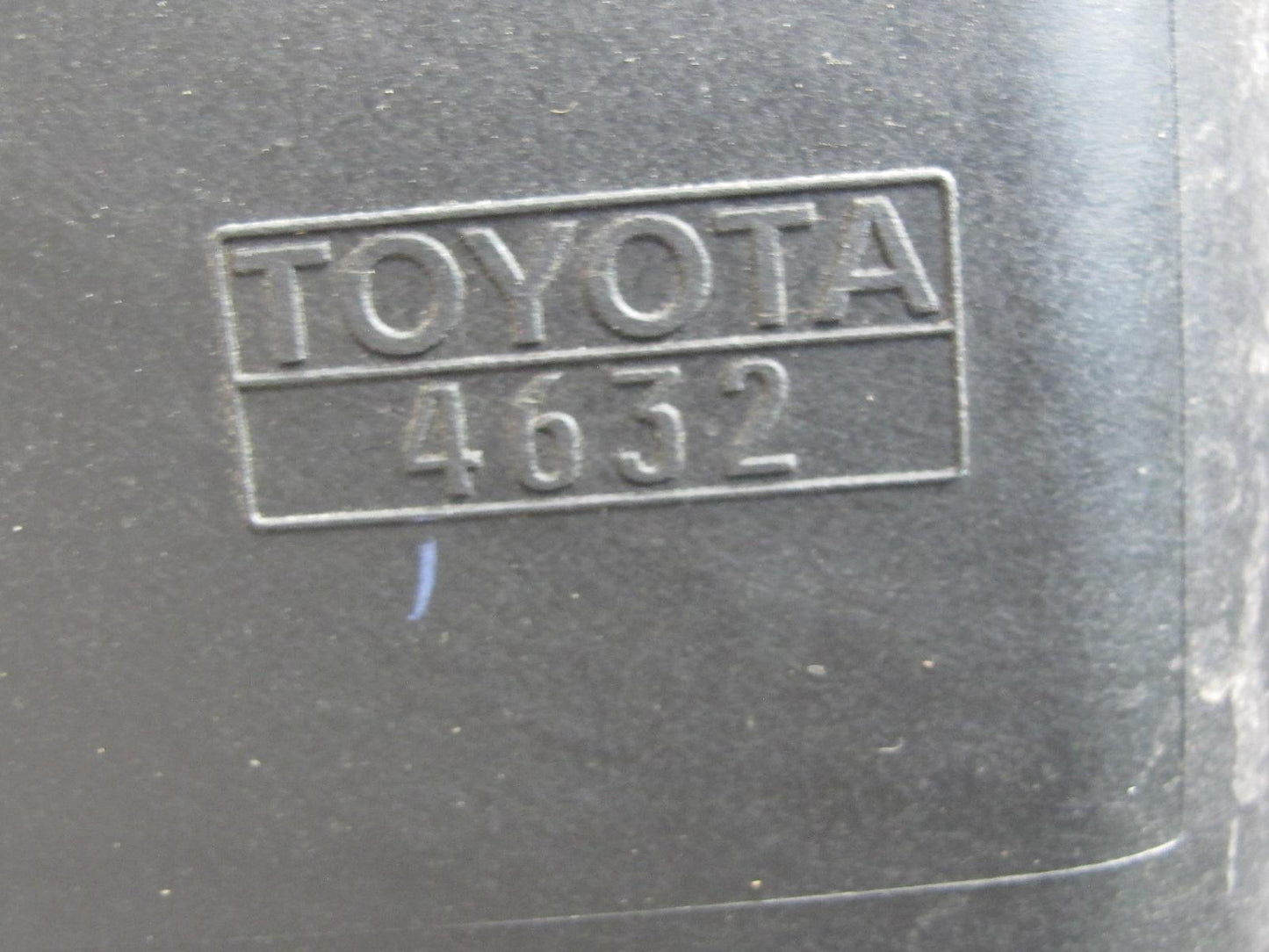 01-05 Lexus JZS160L GS300 Air Intake Cleaner Filter Box w MAF Sensor 83K OEM