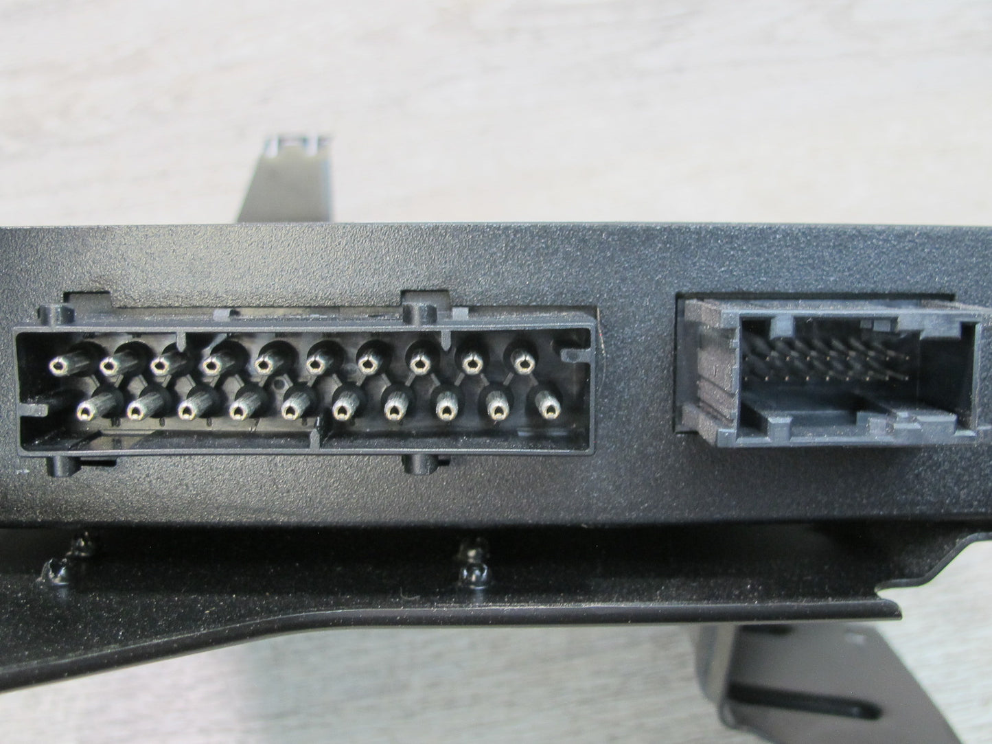 2001-2002 Porsche Boxster 986 Haes Amplifier AMP Module Unit 98664532300