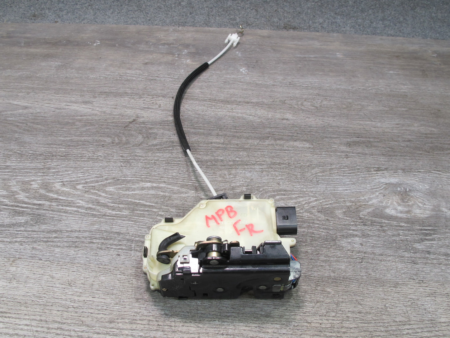 1998-2004 Porsche Boxster 986 Front Right Pass Side Door Lock Latch Actuator