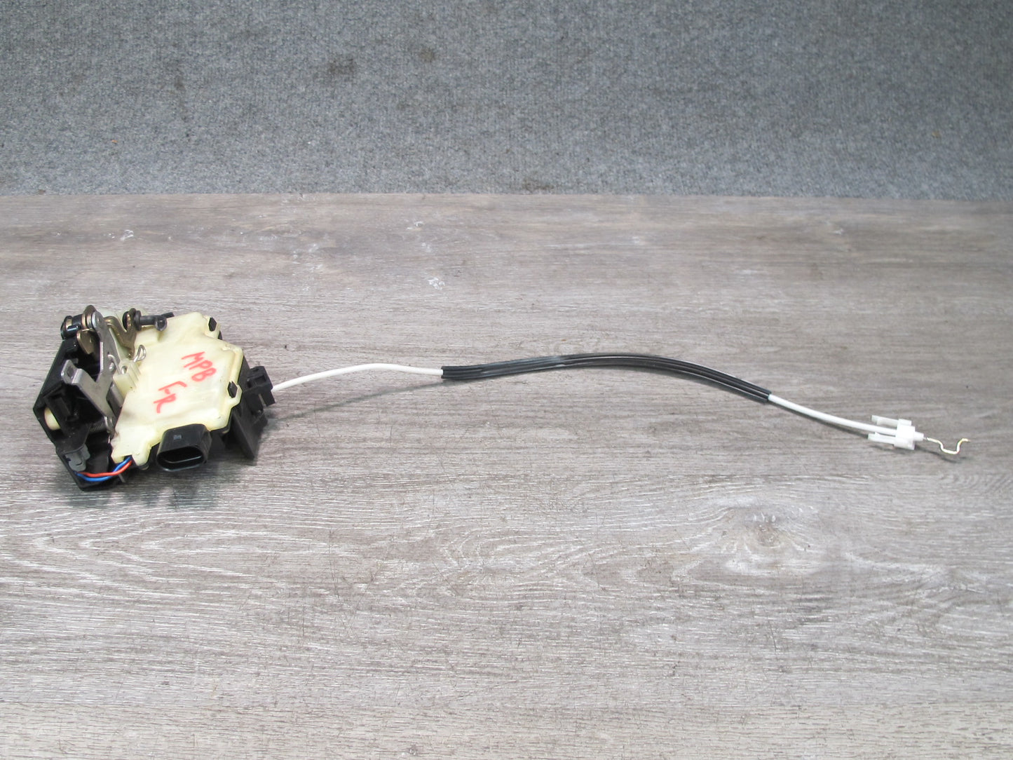 1998-2004 Porsche Boxster 986 Front Right Pass Side Door Lock Latch Actuator