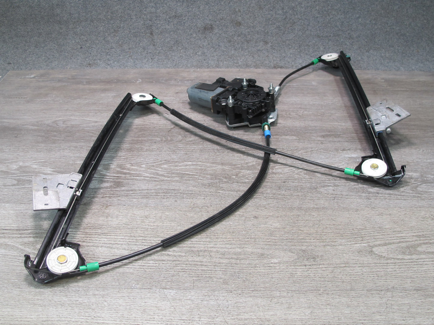 1997-2004 Porsche Boxster 986 Left Driver Side Door Window Regulator W/ Motor