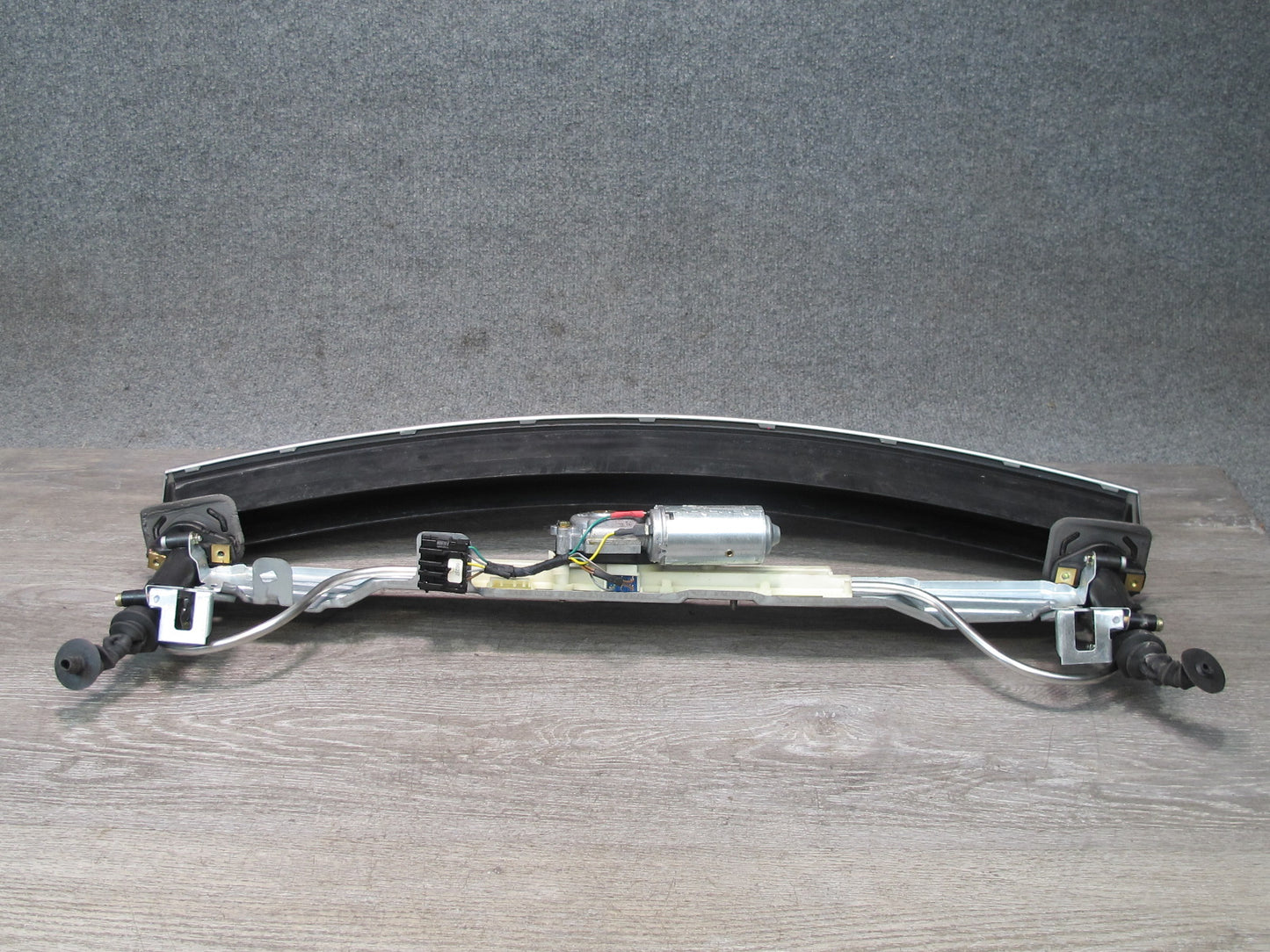 1997-2002 Porsche Boxster 986 Rear Trunk Spoiler Drive Motor Mechanism Assembly