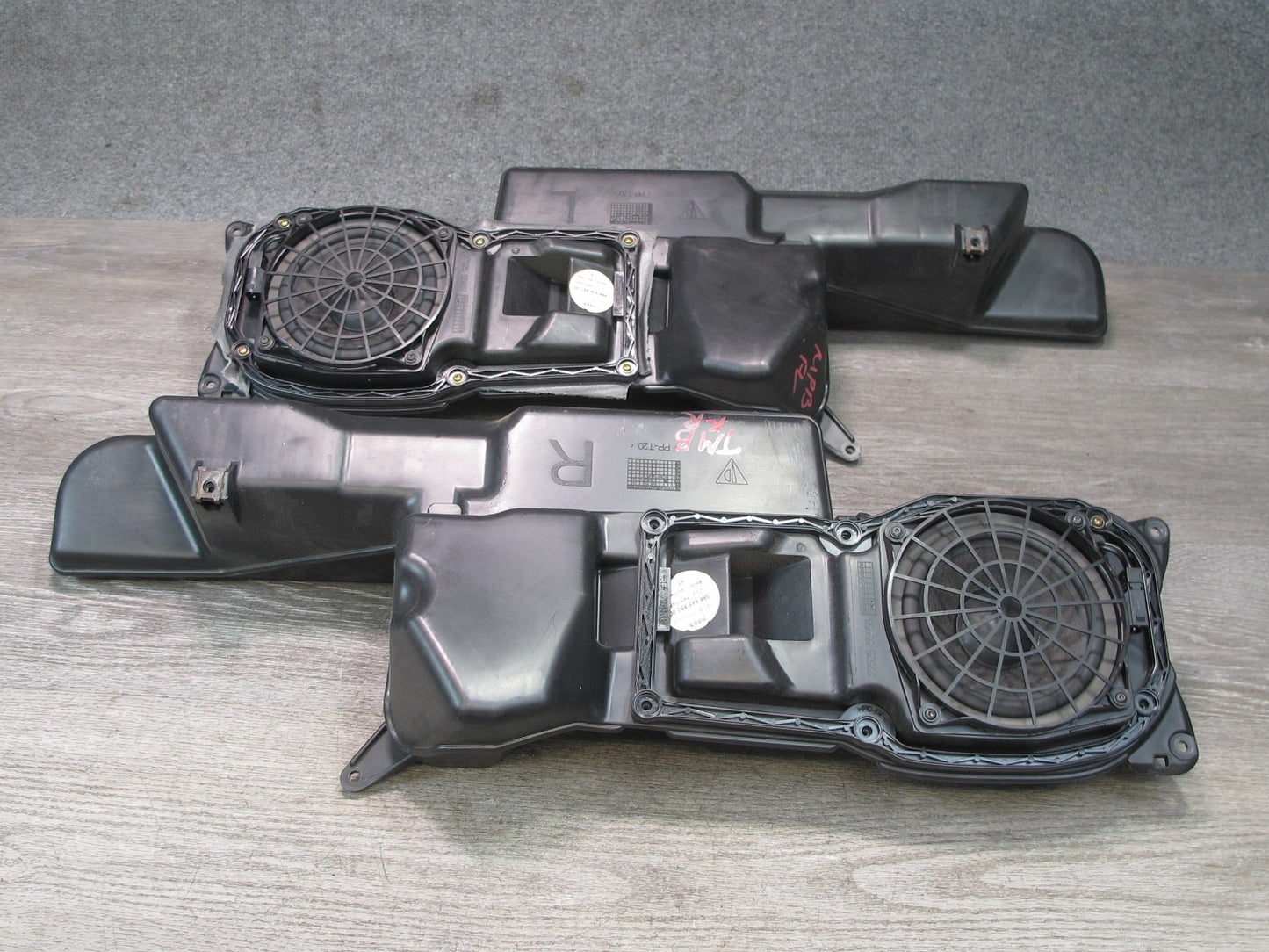 2001-2002 Porsche Boxster 986 Front Left & Right Door Woofer Speaker Haes Set