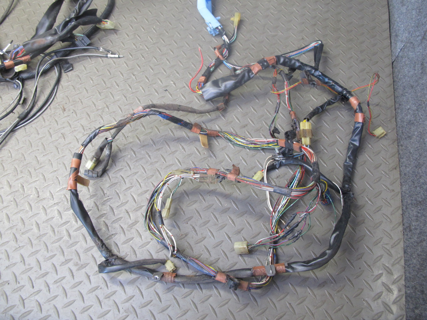 89-90 Toyota Supra MA70L 7MGE M/T Engine Bay & Body Interior Wiring Harness OEM