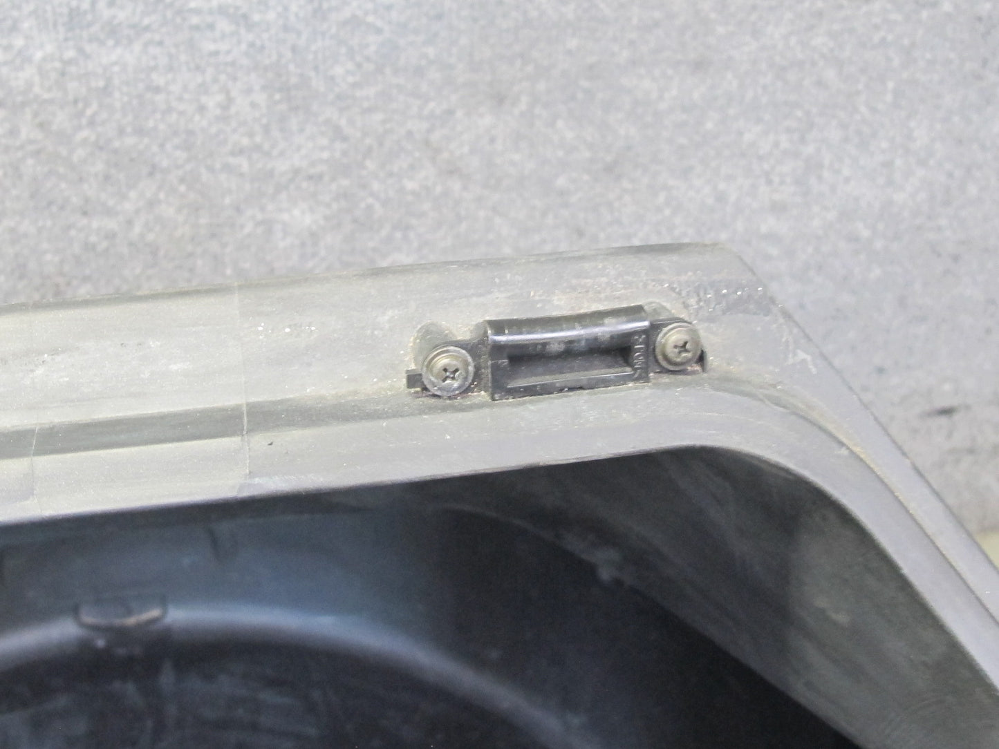 00-05 Toyota MR2 Spyder ZZW30L Spare Tire Wheel Holder 75201-17011 OEM