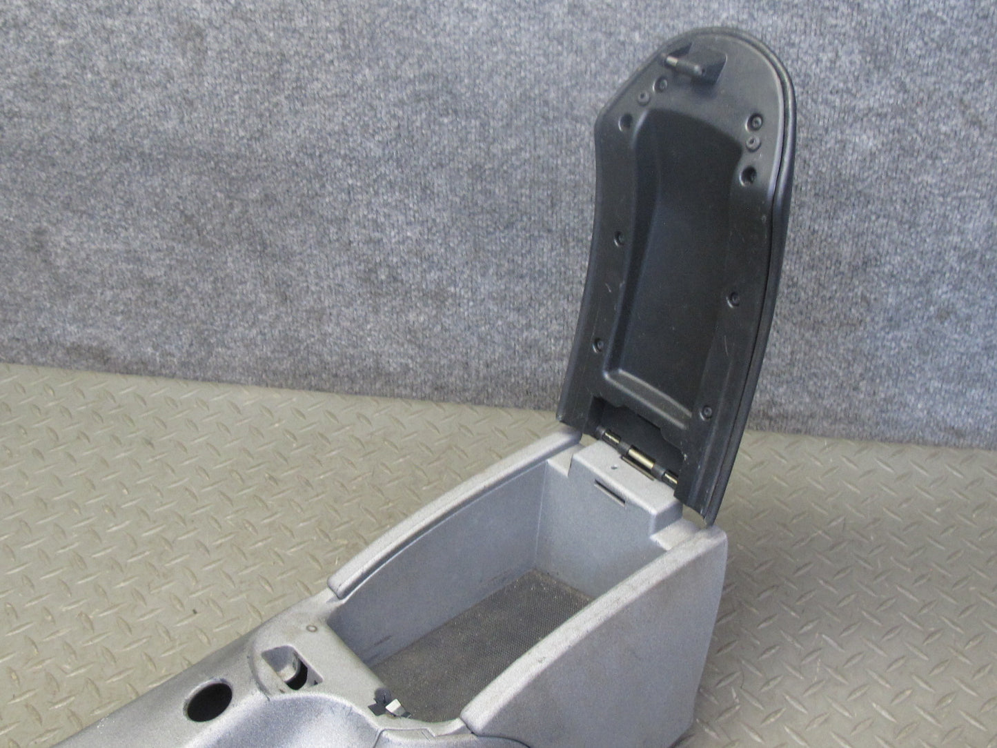 2000-2004 Porsche Boxster 986 Center Console Trim Cover Panel W/ Armrest