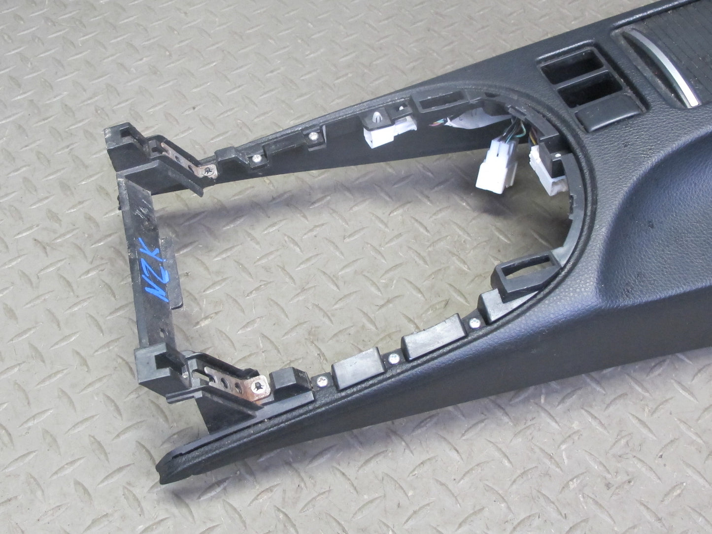 07-09 Nissan 350Z Z33 Convertible A/T Center Console Trim Cover Panel Black OEM