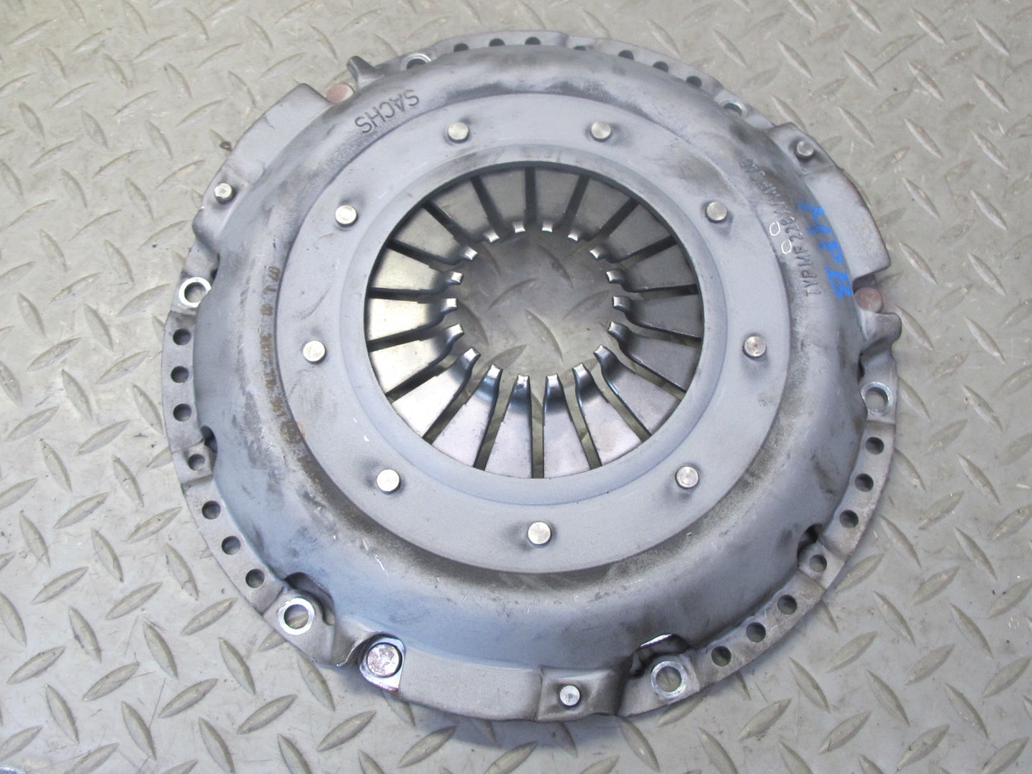 00-04 Porsche Boxster 986 2.7L M/T Transmission Flywheel Flex Plate Clutch Set