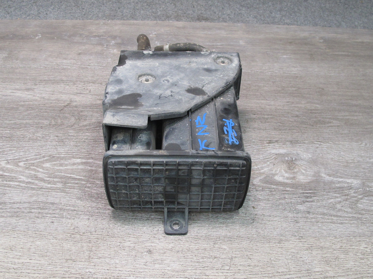 03-09 Nissan 350Z Z33 Fuel Evap Vapor Charcoal Canister OEM