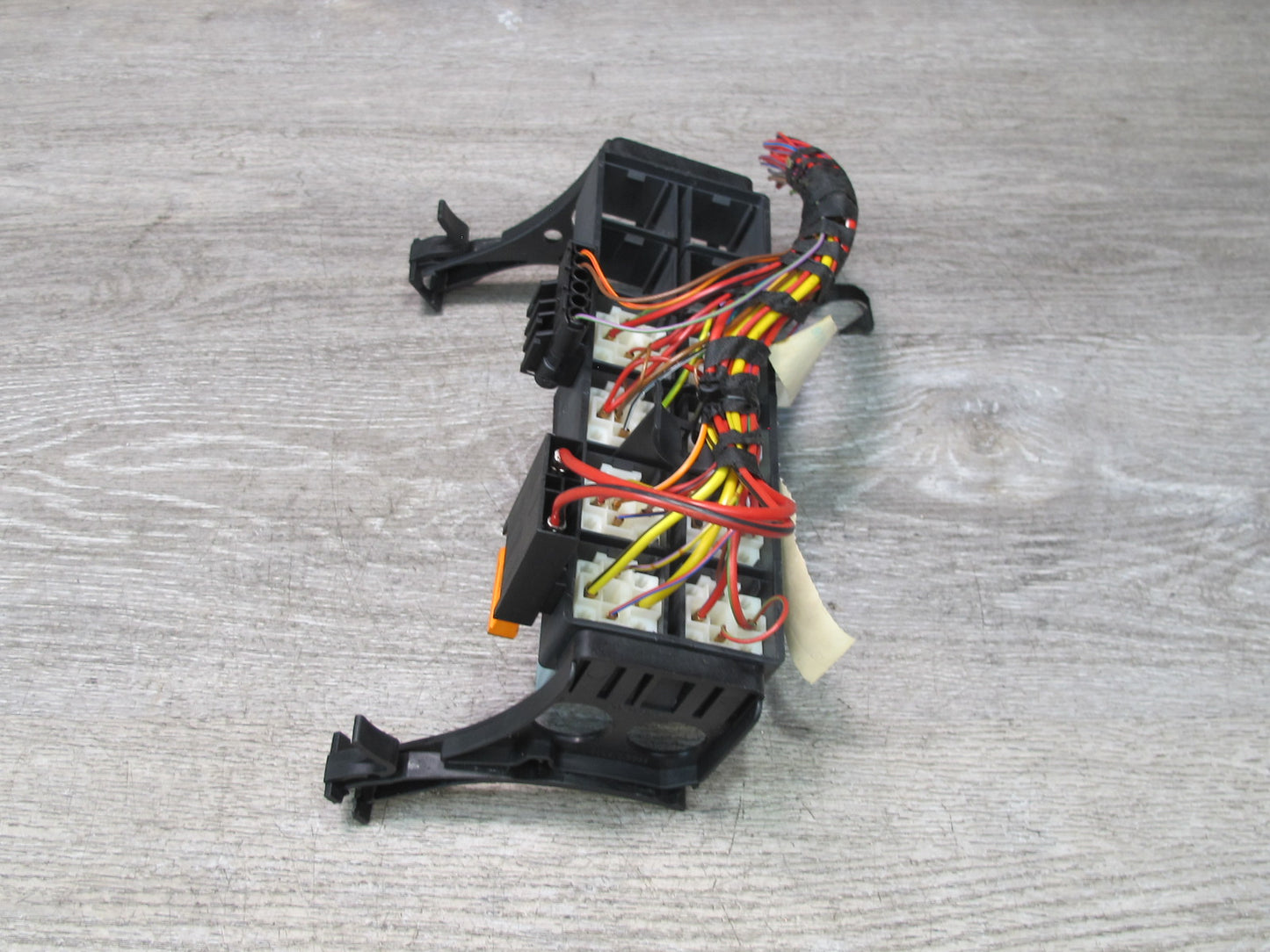 2000-2004 Porsche Boxster 986 Fuse Relay Junction Box Module Unit