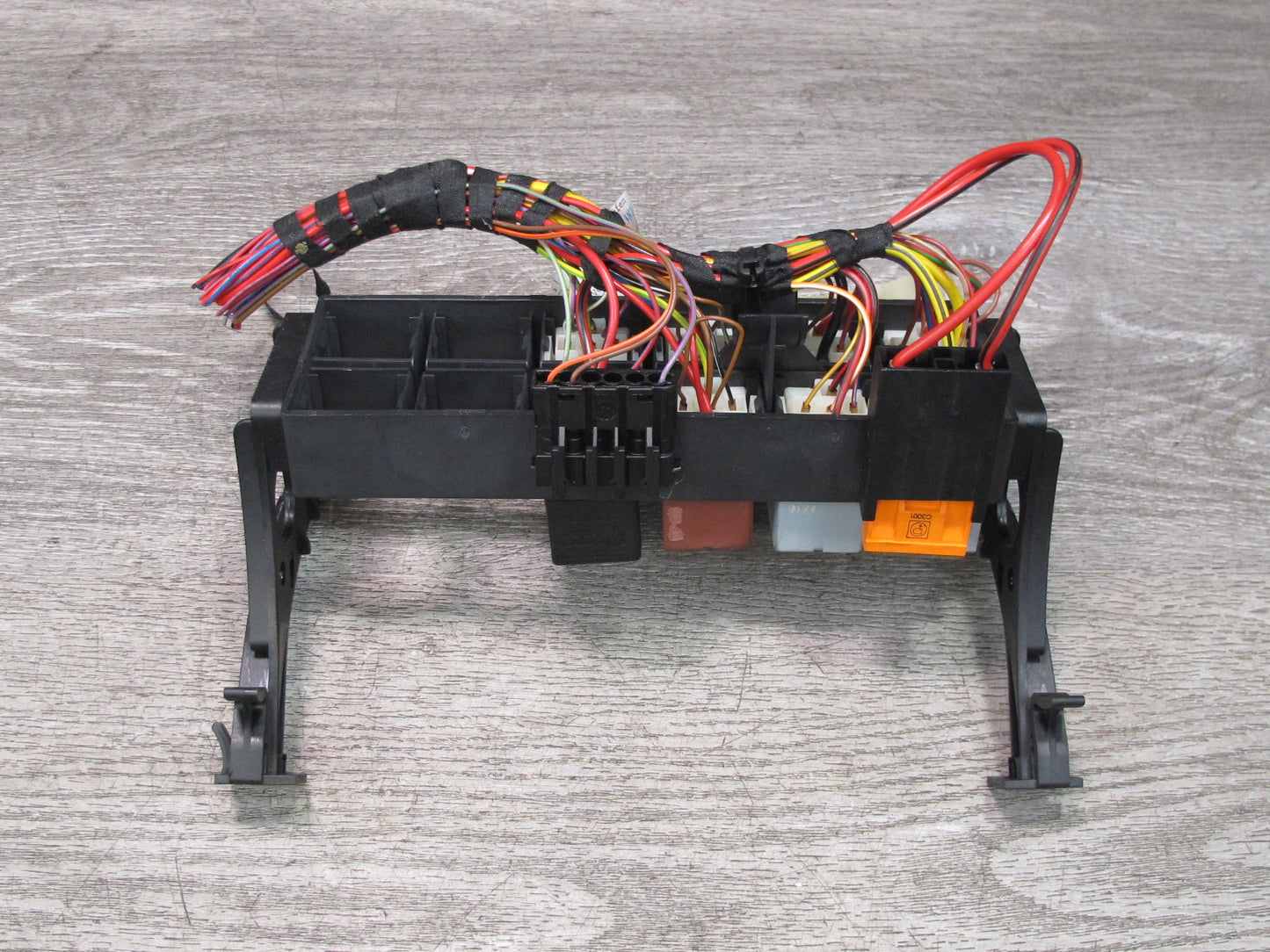 2000-2004 Porsche Boxster 986 Fuse Relay Junction Box Module Unit