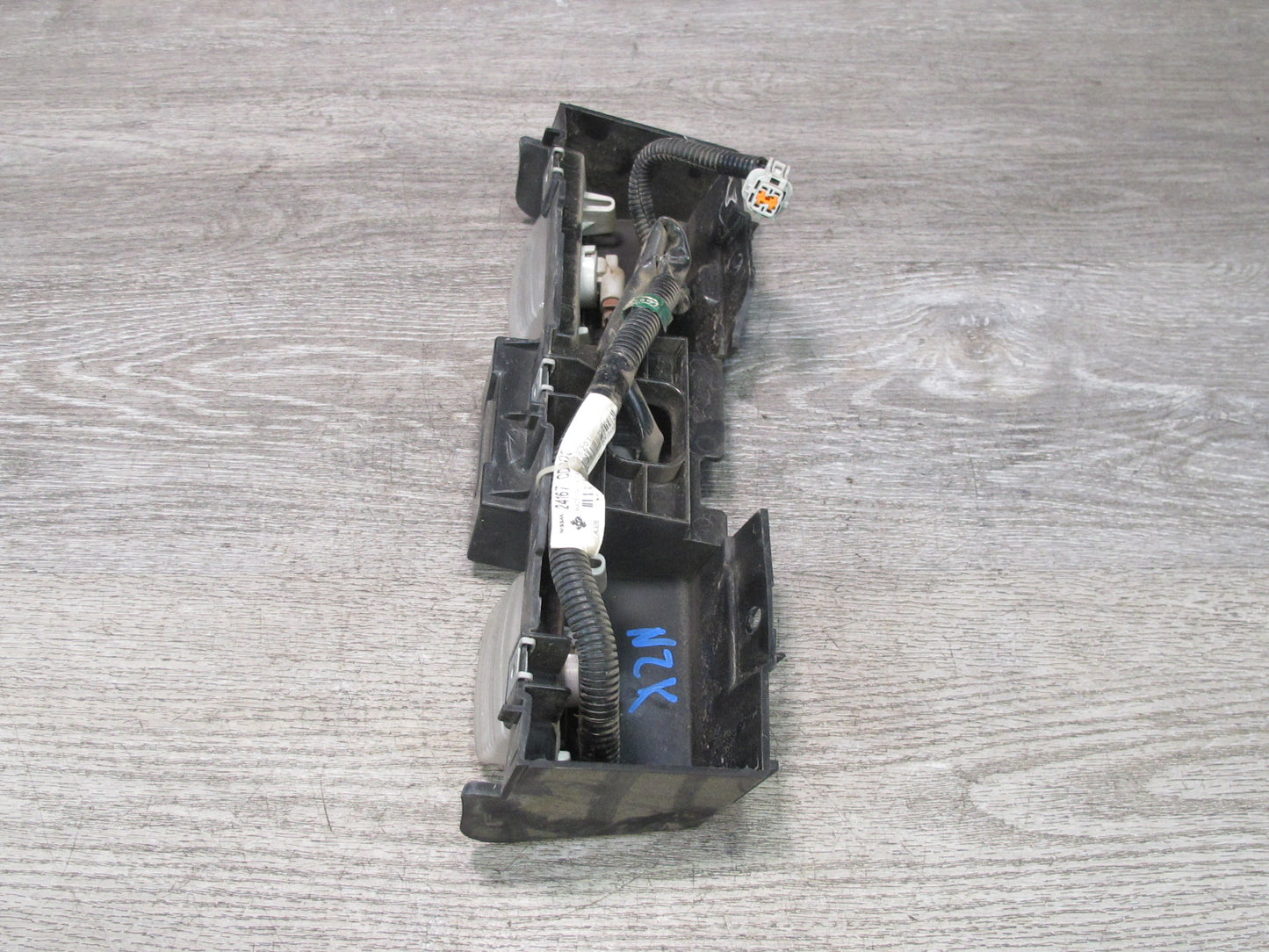 07-09 Nissan 350Z Z33 Rear Bumper License Plate Light Lamp Assembly OEM