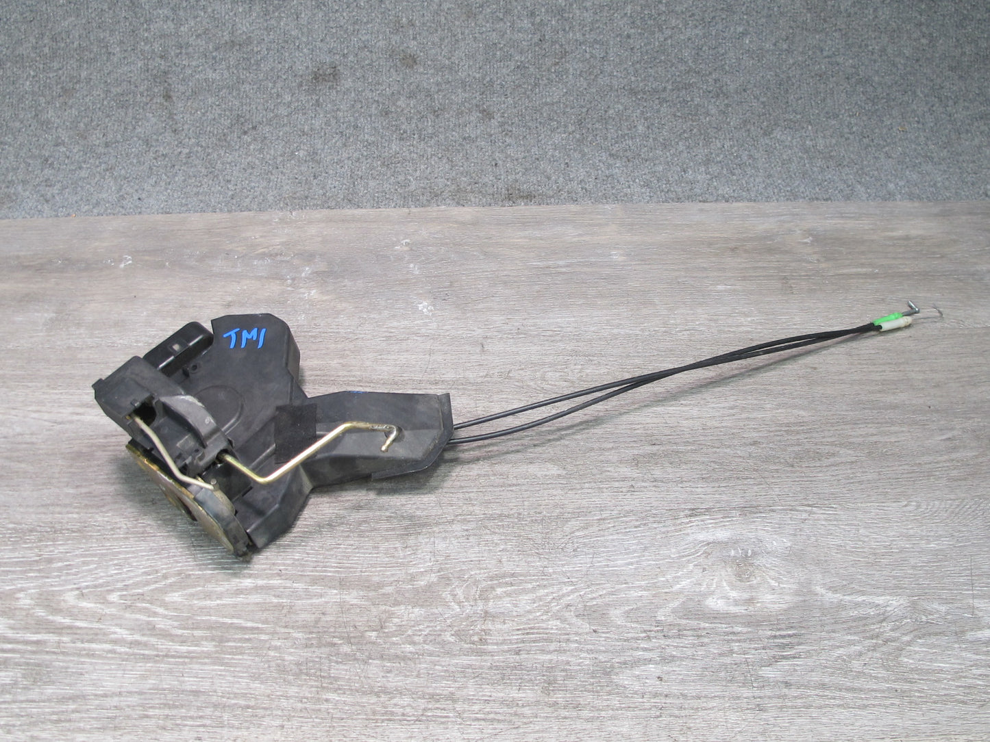 00-05 Toyota MR2 Spyder ZZW30L Left Door Lock Latch Actuator OEM