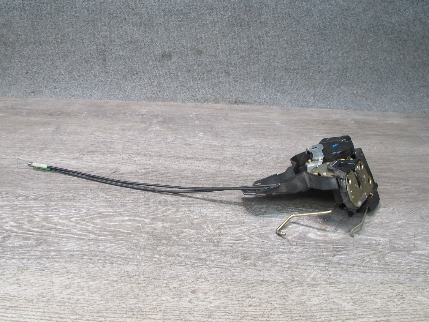 00-05 Toyota MR2 Spyder ZZW30L Left Door Lock Latch Actuator OEM