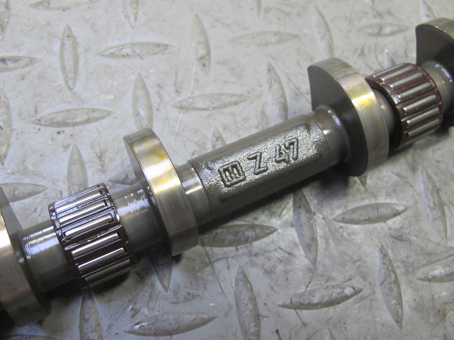 06-08 BMW E86 E85 Z4 3.0L N52 Eccentric Balance Camshaft 68K Miles 7515868 OEM