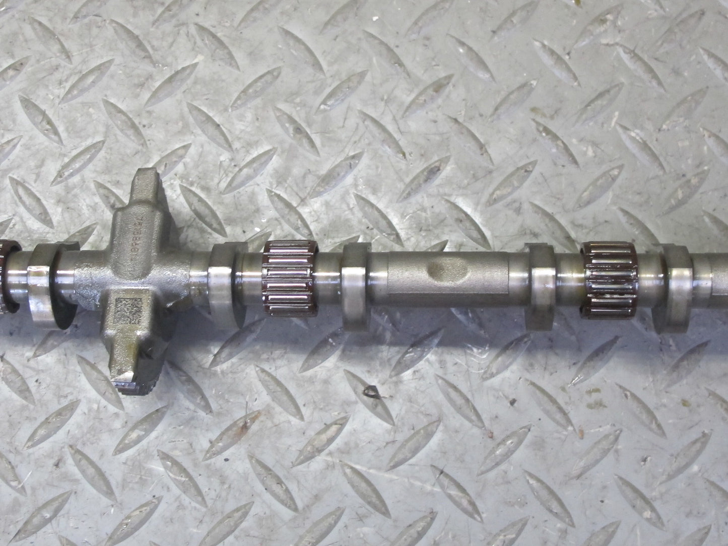 06-08 BMW E86 E85 Z4 3.0L N52 Eccentric Balance Camshaft 68K Miles 7515868 OEM
