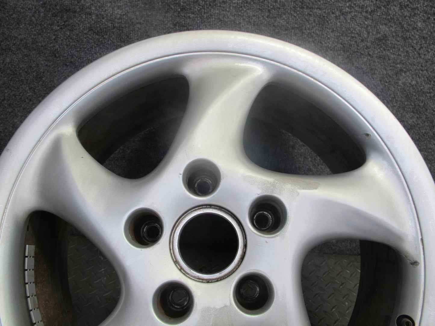 99-05 Porsche 911 Carrera 996 Factory R18" Alloy 5 Spoke Wheel Rim 18X7.5J ET50