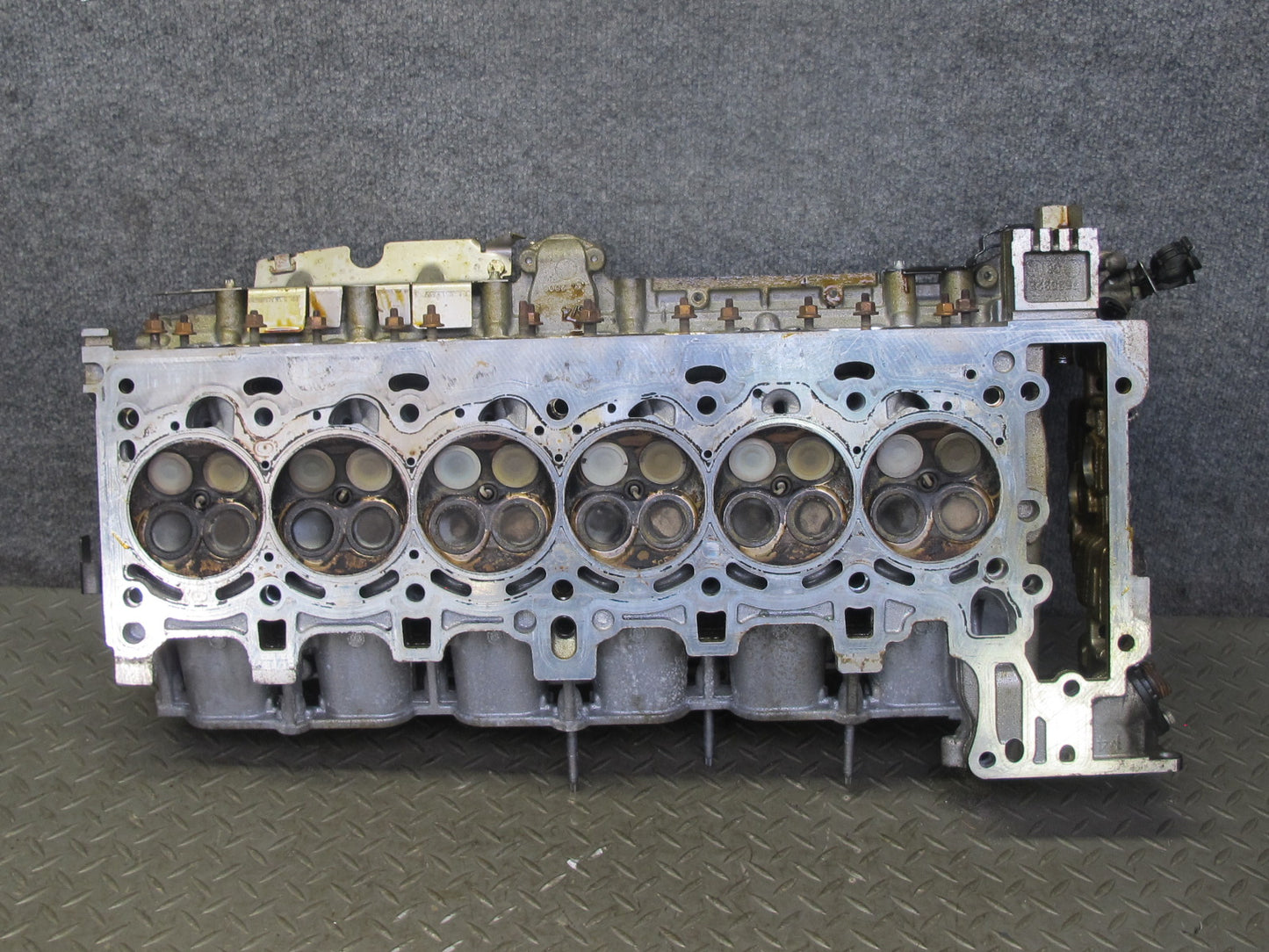 06-08 BMW E86 E85 Z4 N52 3.0L Engine Motor Cylinder Head 68K Miles OEM