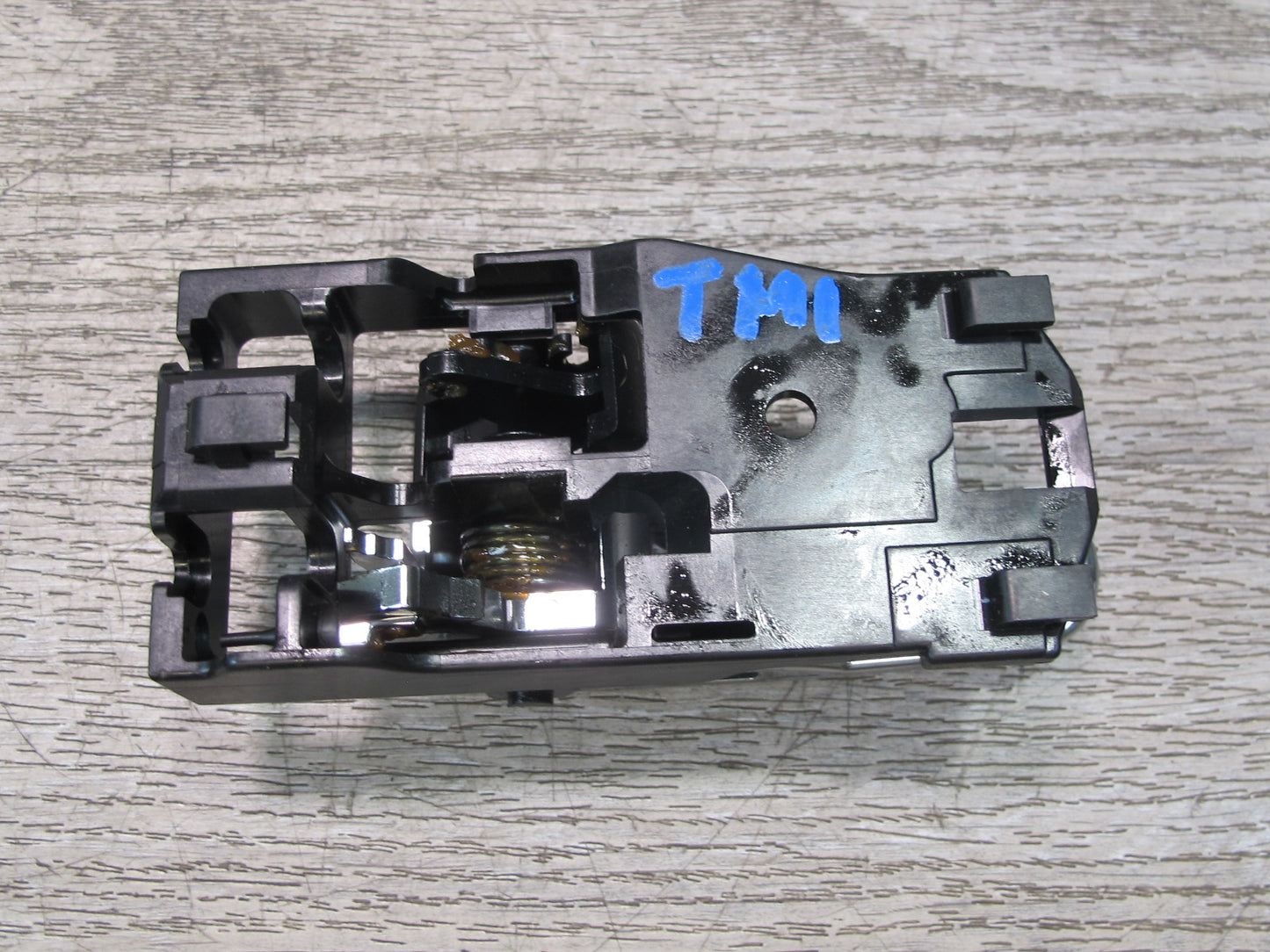 00-05 Toyota MR2 Spyder ZZW30L Right Door Inner Interior Handle OEM