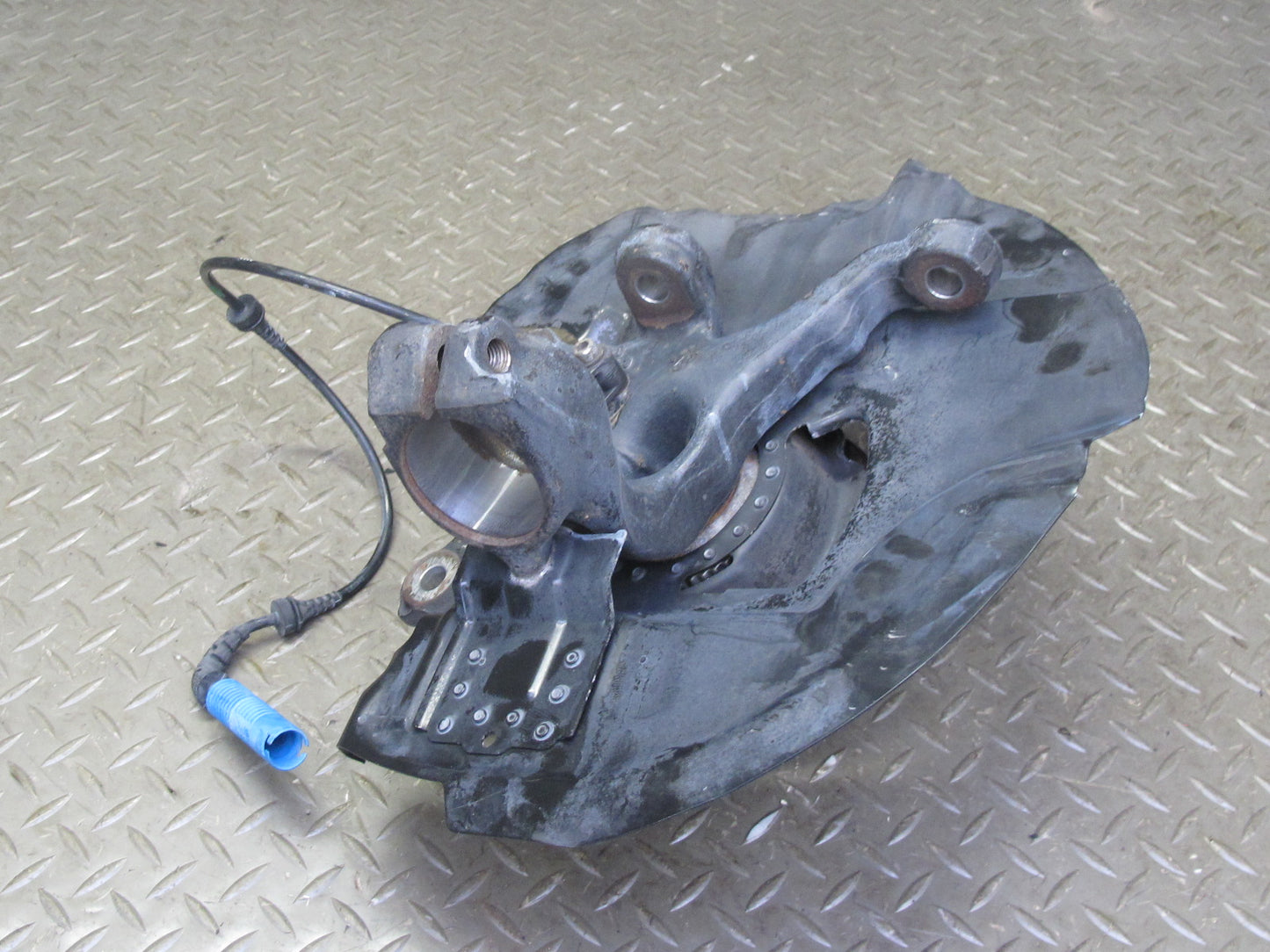 03-08 BMW E85 Z4 RWD Front Right Spindle Knuckle Wheel Hub Bearing 68K Miles OEM