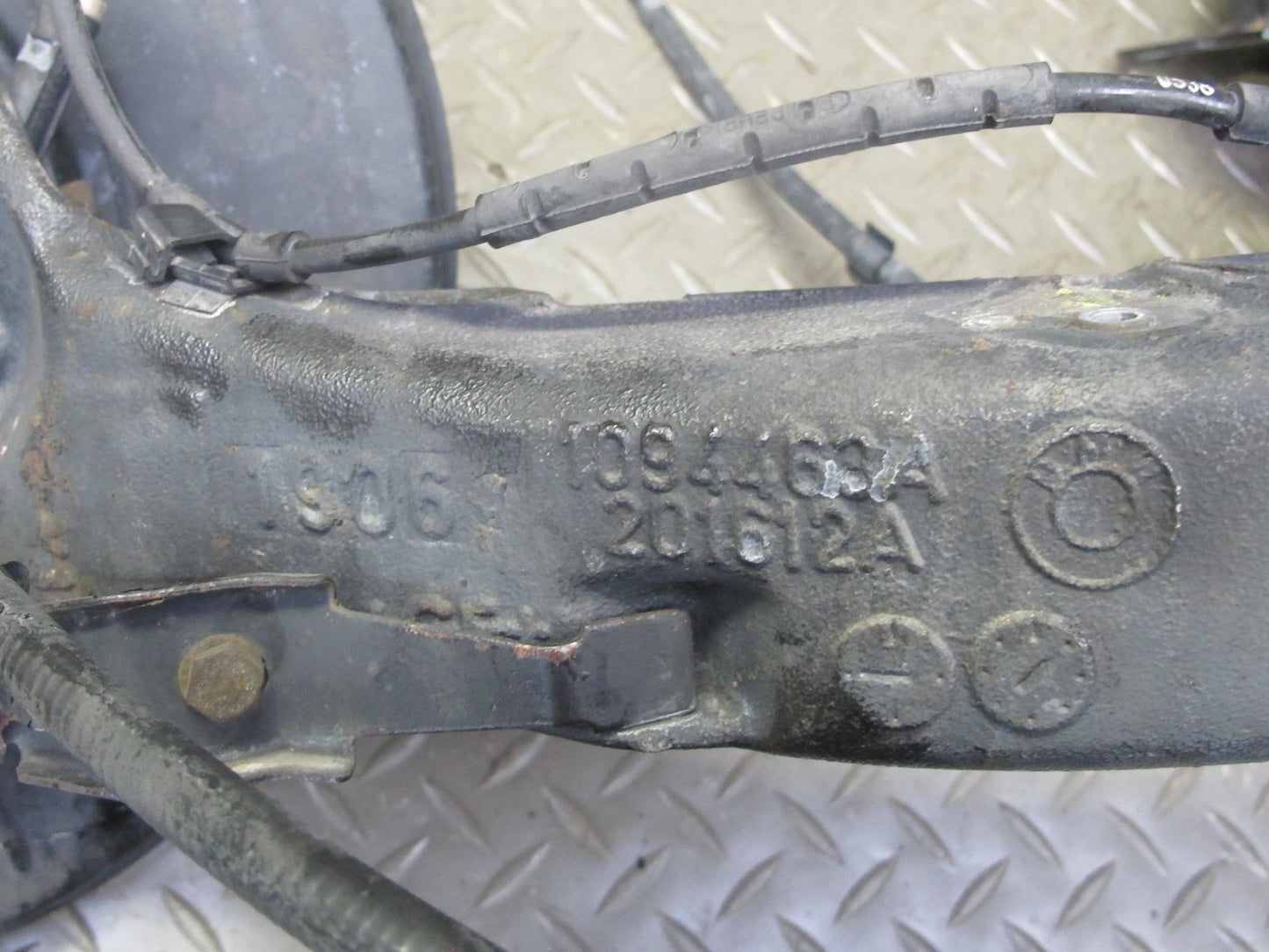 03-08 BMW E85 Z4 RWD Rear Left Spindle Knuckle Trailing Arm Hub Bearing 68K OEM