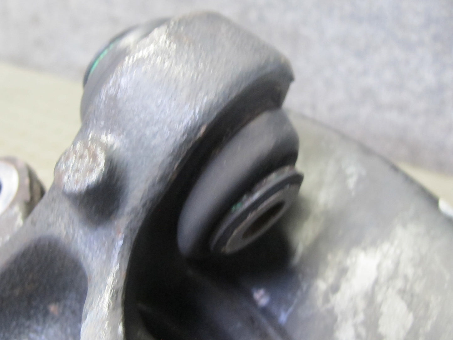 03-08 BMW E85 Z4 RWD Rear Left Spindle Knuckle Trailing Arm Hub Bearing 68K OEM
