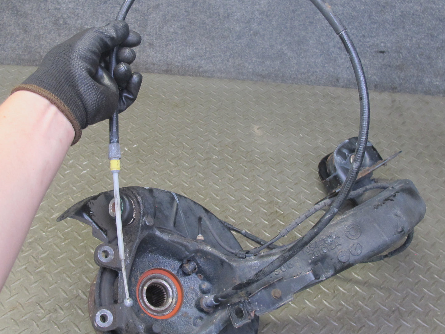 03-08 BMW E85 Z4 RWD Rear Left Spindle Knuckle Trailing Arm Hub Bearing 68K OEM
