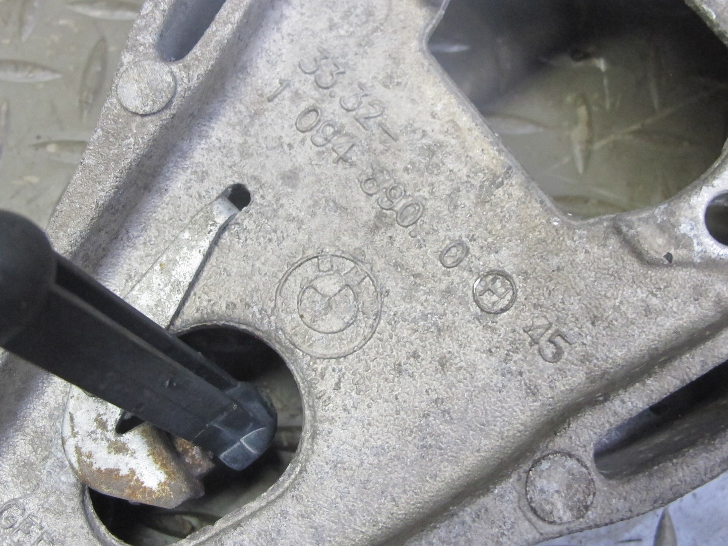 03-08 BMW E85 Z4 RWD Rear Right Suspension Upper Control Arm 68K 1094890 OEM