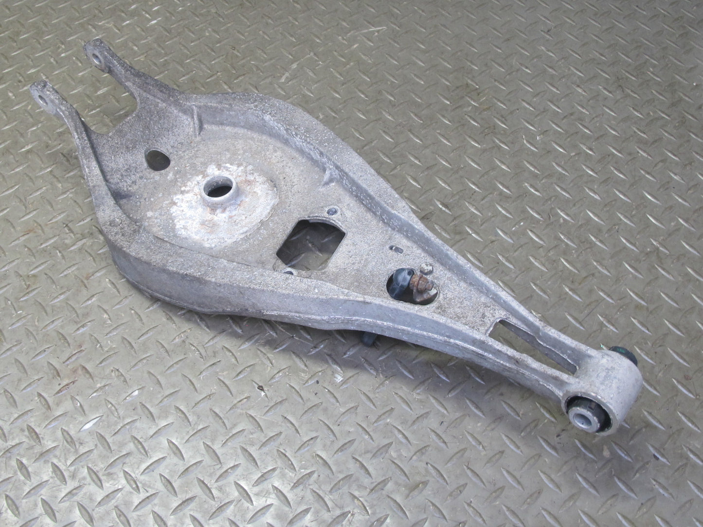 03-08 BMW E85 Z4 RWD Rear Right Suspension Upper Control Arm 68K 1094890 OEM