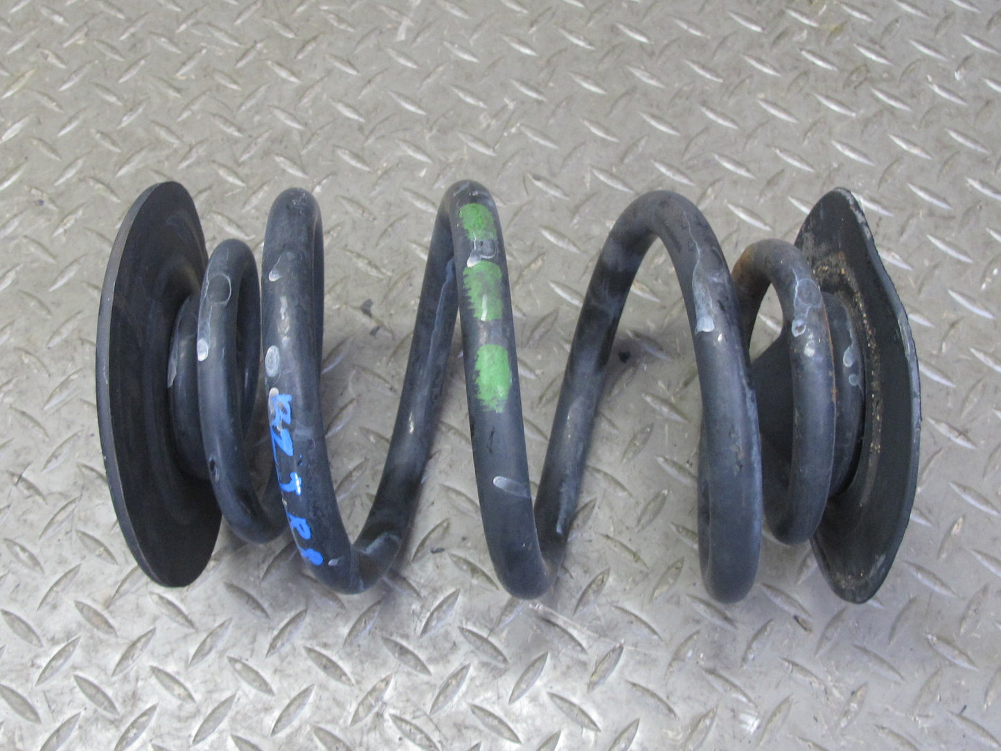 06-08 BMW E85 Z4 Set of 2 Rear Left & Right Coil Spring W/ Pads 68K Miles OEM
