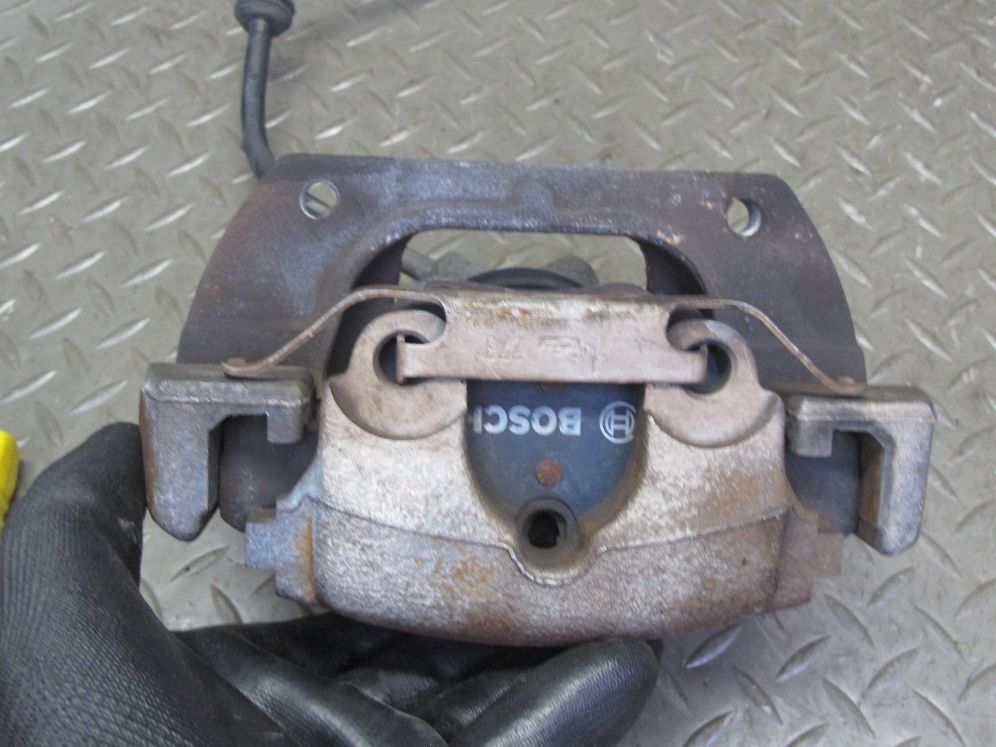 06-08 BMW E85 Z4 N52 3.0si RWD Set of 2 Front Left & Right Brake Caliper 68K OEM