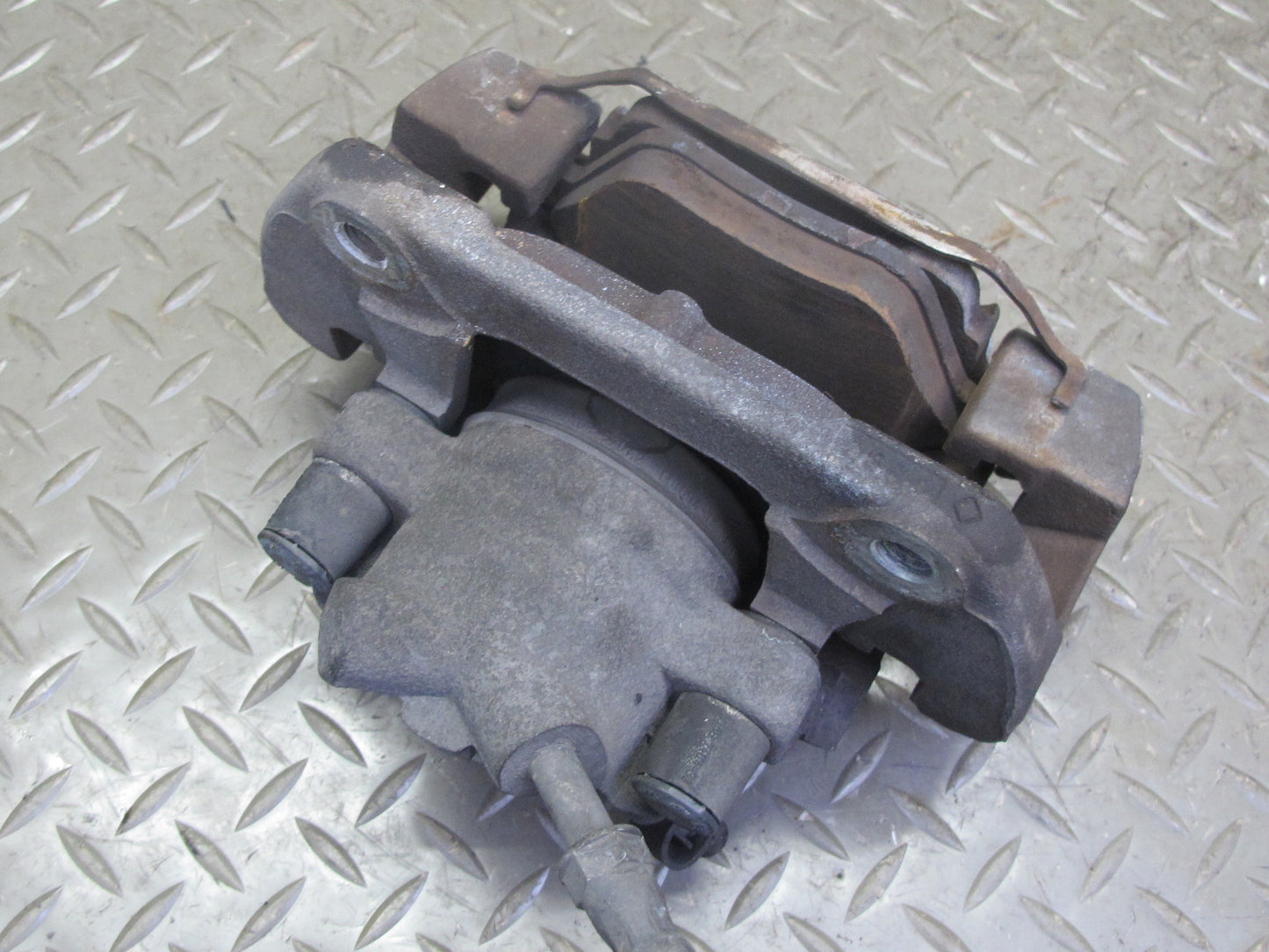 06-08 BMW E85 Z4 N52 3.0si RWD Set of 2 Front Left & Right Brake Caliper 68K OEM