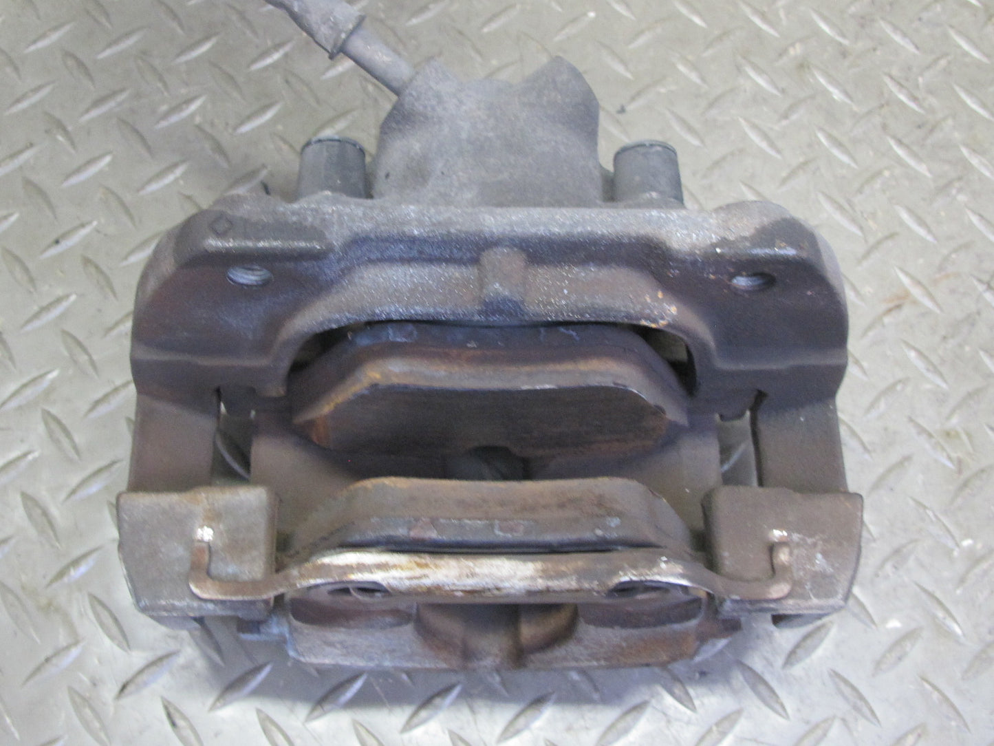 06-08 BMW E85 Z4 N52 3.0si RWD Set of 2 Front Left & Right Brake Caliper 68K OEM