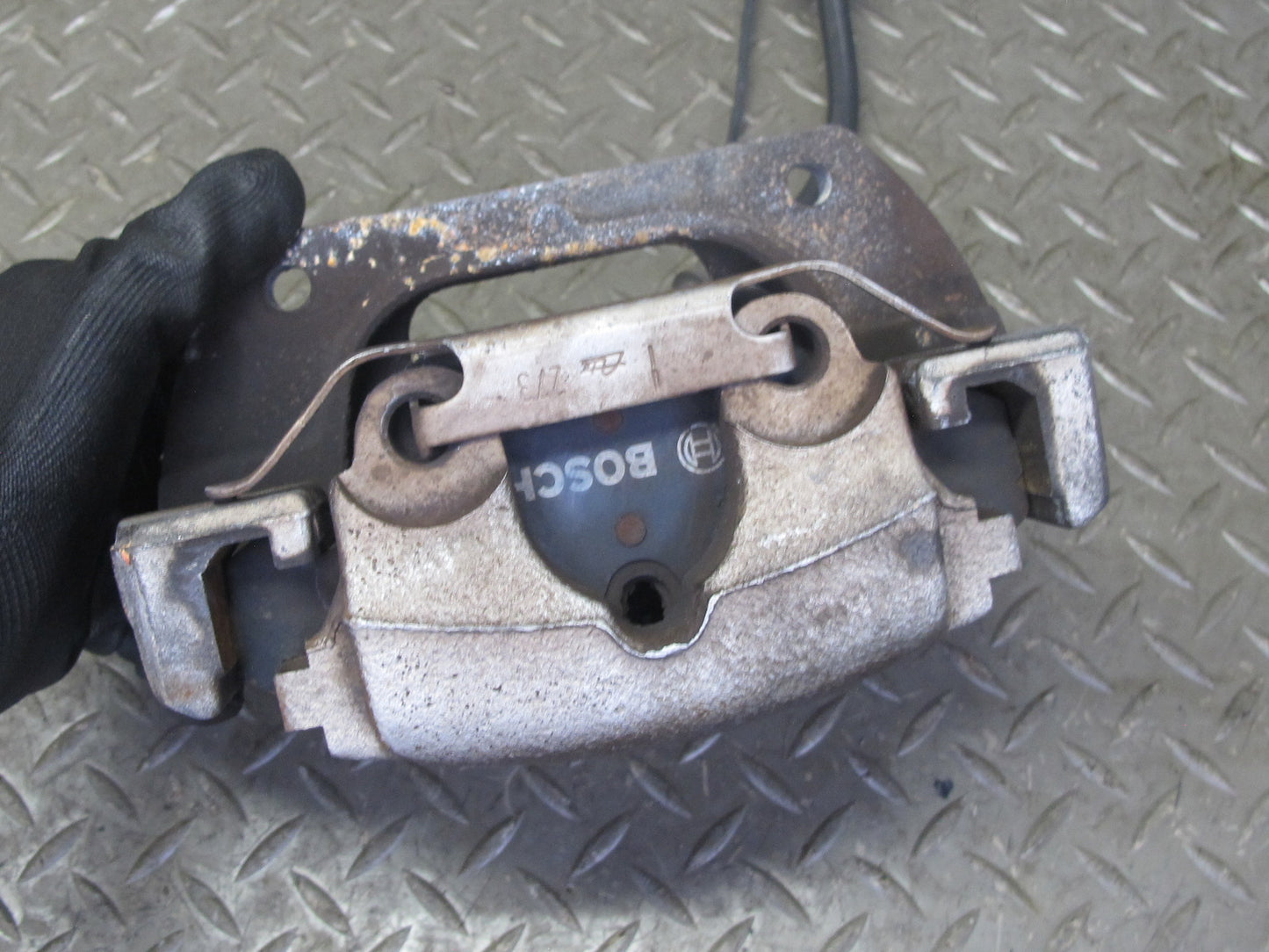 06-08 BMW E85 Z4 N52 3.0si RWD Set of 2 Front Left & Right Brake Caliper 68K OEM
