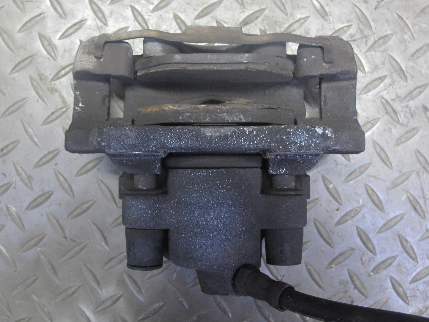 03-08 BMW E86 E85 Z4 3.0L RWD Set of 2 Rear Left & Right Brake Caliper 68K OEM