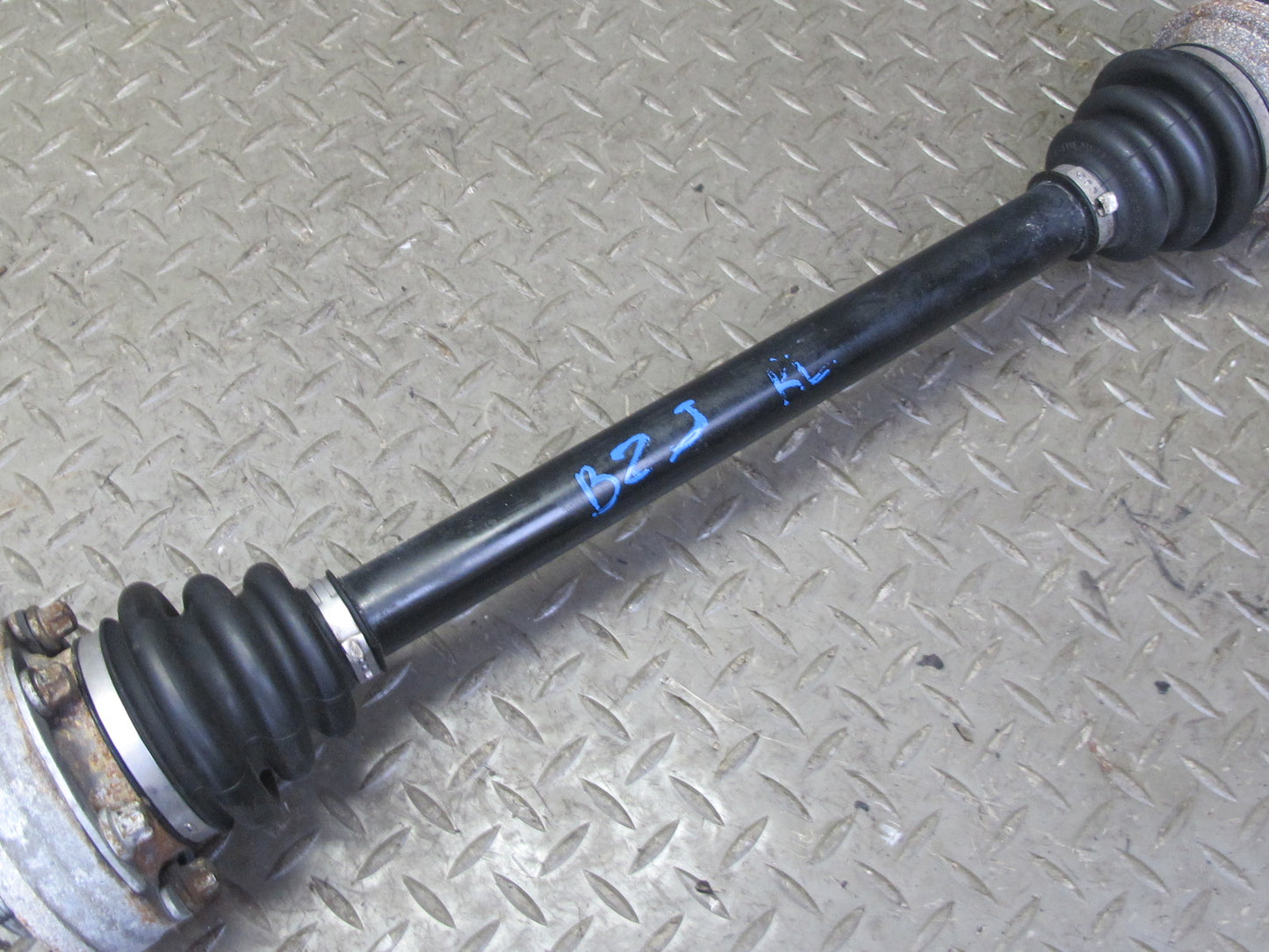 06-08 BMW E86 E85 Z4 N52 3.0L A/T Rear Left Suspension Axle Shaft 68K Miles OEM