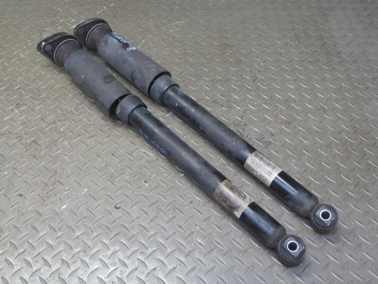06-08 BMW E85 Z4 M-sport Set of 2 Rear Left & Right Strut Shock Absorber 68K OEM