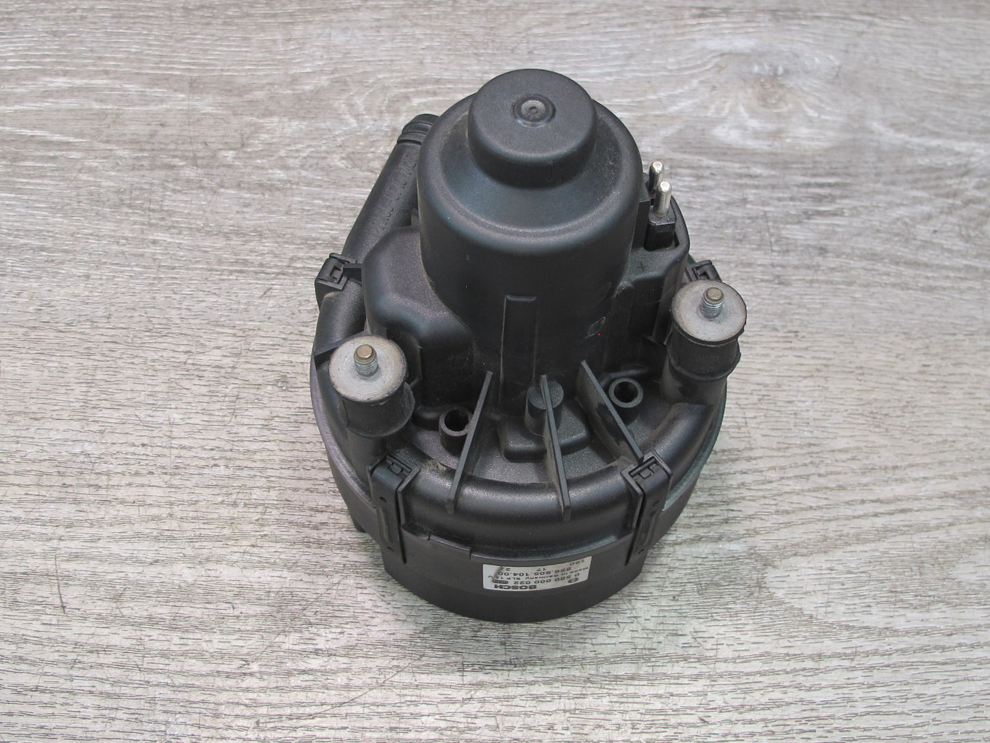 2000-2004 Porsche Boxster 986 Engine Secondary Air Injection Cooling Pump