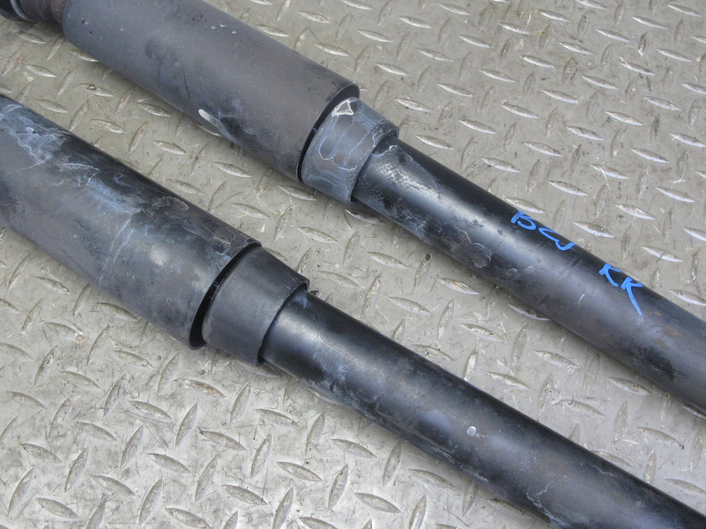 06-08 BMW E85 Z4 M-sport Set of 2 Rear Left & Right Strut Shock Absorber 68K OEM