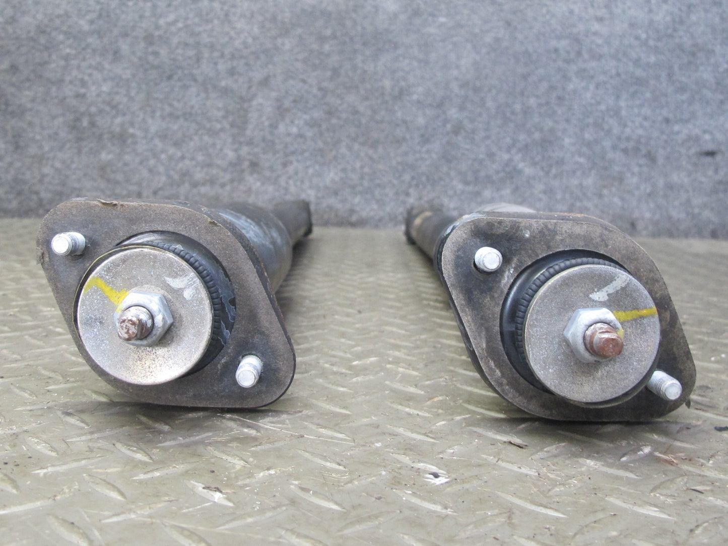 06-08 BMW E85 Z4 M-sport Set of 2 Rear Left & Right Strut Shock Absorber 68K OEM