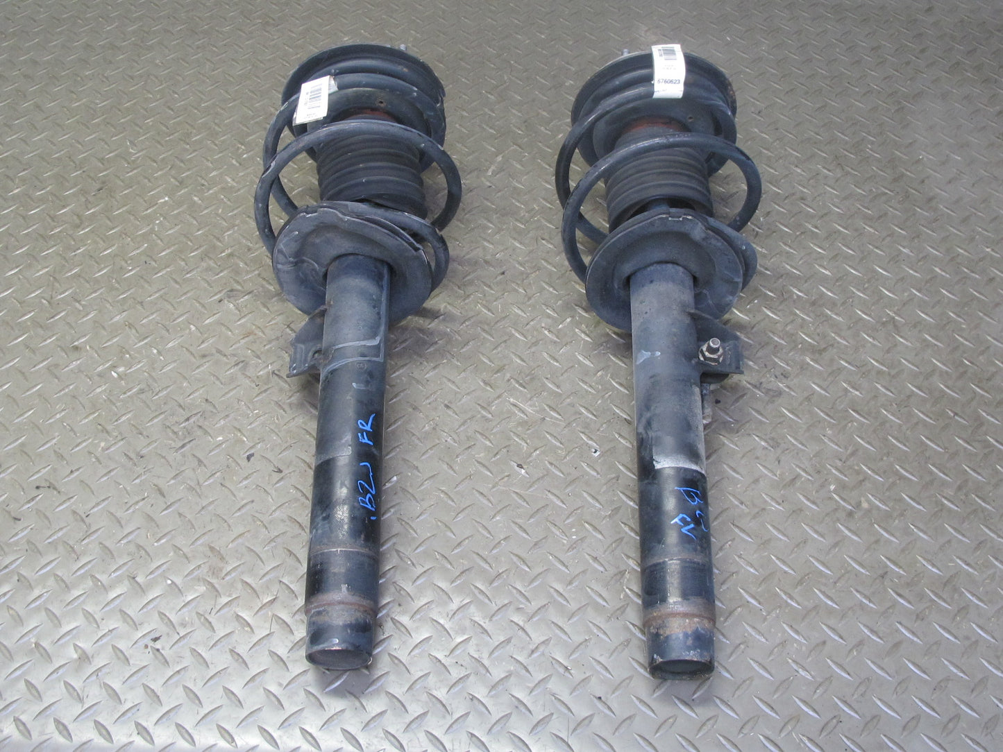 06-08 BMW E85 Z4 M-sport Set of 2 Front Left Right Strut Shock Absorber 68K OEM