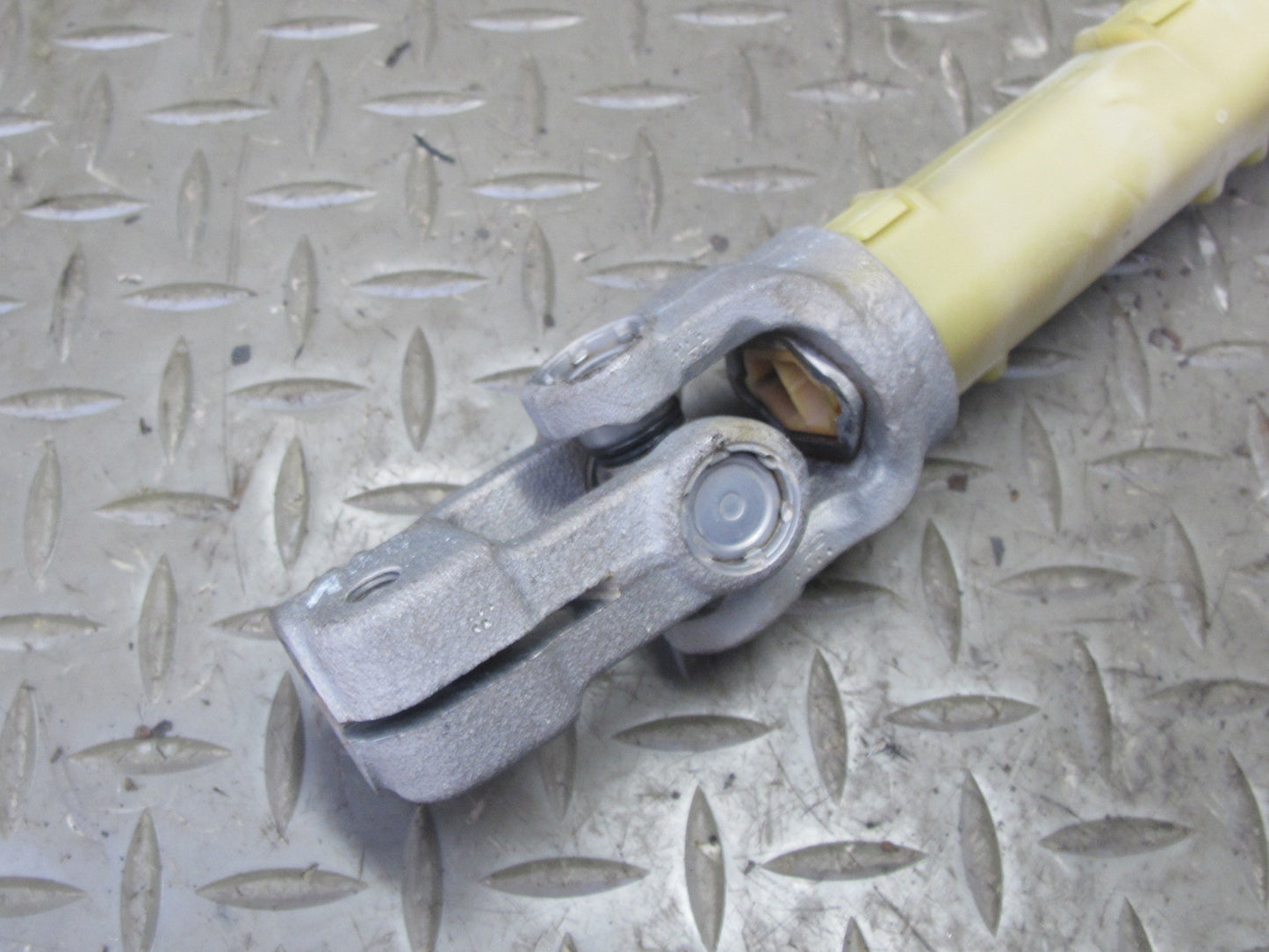 03-08 BMW E86 E85 Z4 Steering Column Lower U-joint Linkage Shaft 68K Miles OEM