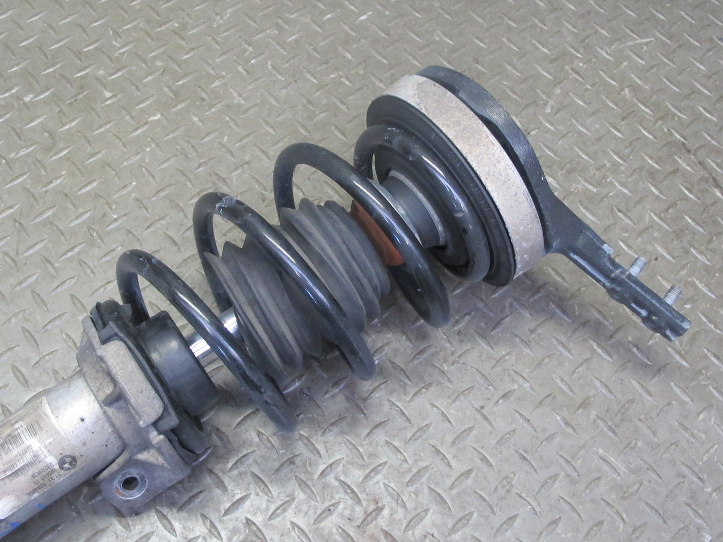 2008-2013 BMW E90 E92 M3 Front Left & Right EDC Strut Shock Absorber Set of 2