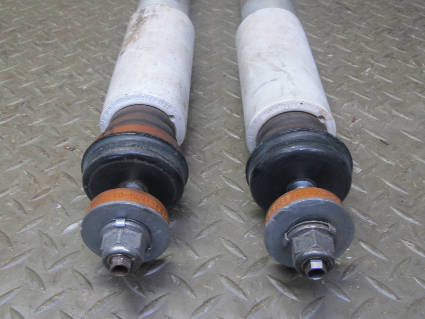 2008-2013 BMW E90 E92 M3 Rear Left & Right EDC Strut Shock Absorber Set of 2