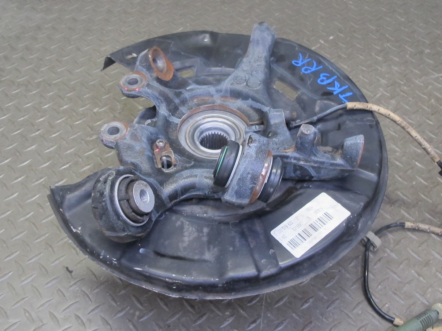 2008-2011 BMW E92 E93 E90 M3 Rear Right Spindle Knuckle Wheel Hub Bearing