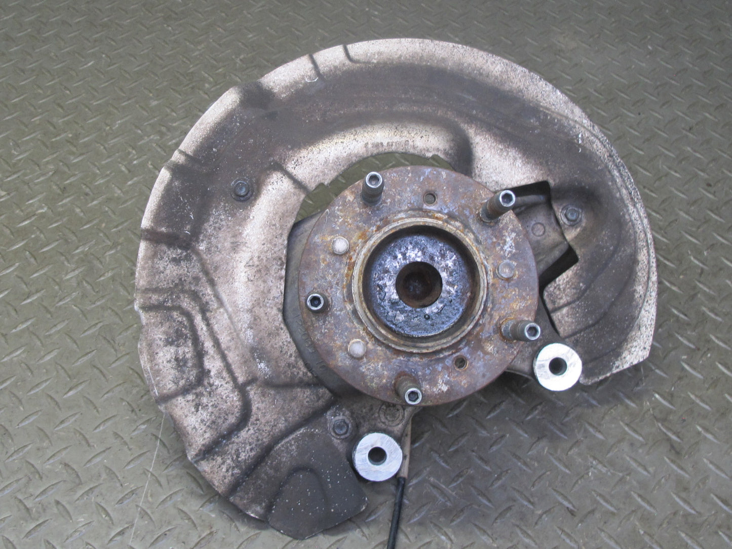 2008-2013 BMW E90 E92 M3 Front Left Spindle Knuckle Wheel Hub Bearing